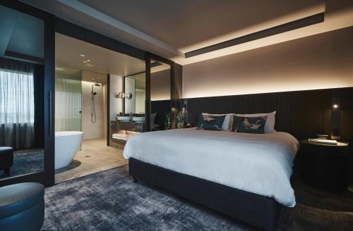 East Melbourne Hotel | Pullman Melbourne On the Park