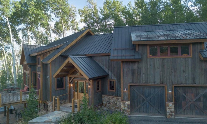 Telluride House | Quakey Lane - Ski Ranches - Strong Elk Lodge