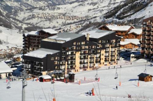 Les Menuires Apartment | Résidence Villaret - Grand studio 4 personnes aux pieds des pistes, vue montagne. MAE-8891