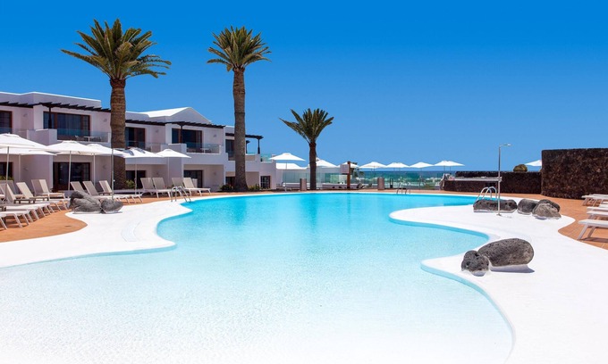 Puerto del Carmen Apartment | R2 Bahía Kontiki Beach Apartments