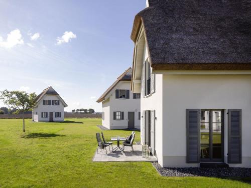 Kreptitz House | Reetland am Meer - Superior Reetdachvilla mit 2 Schlafzimmern E14