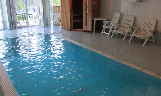 Vranov Villa | RELAX VILLA NEAR PRAGUE,WHIRLPOOL,INNEN POOL,SAUNA,GRILL,BAR,WIFI,PS3,NINTENDO