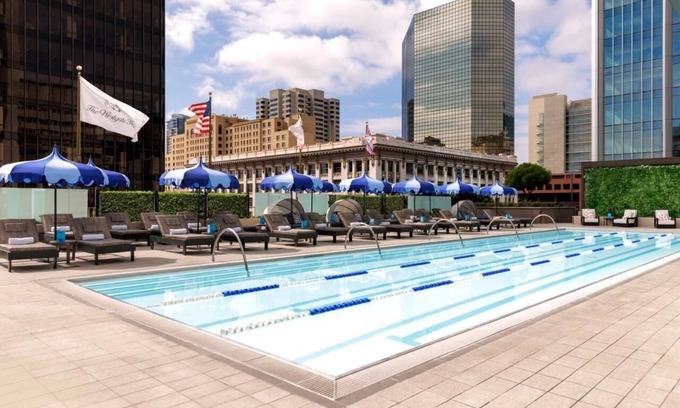 Gaslamp Quarter Hotel | Relaxing Family Getaway in Downtown | 2 Rooms w/Rooftop Pool Access