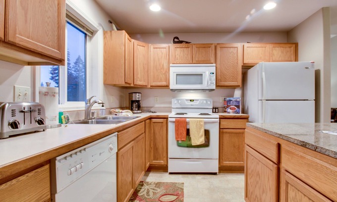 Whitefish House | Relaxing Home Near Whitefish Lake Golf - Just a Mile from Whitefish & the Lake