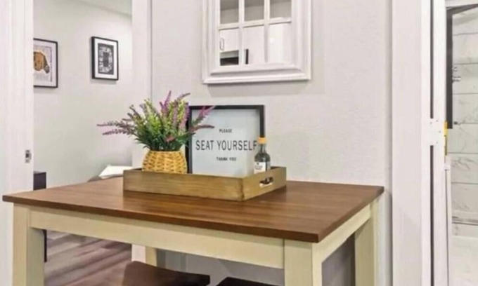Knox - Henderson Condo | Renovated Lux-Mod 1 BR Condo