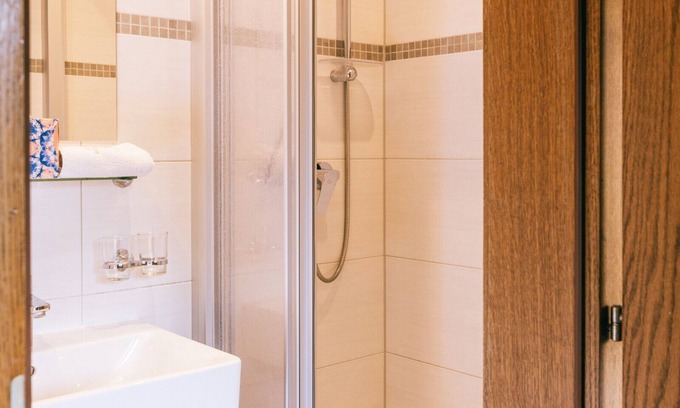 Nesselwaengle Apartment | Room '16' with Mountain View, Shared Terrace and Wi-Fi
