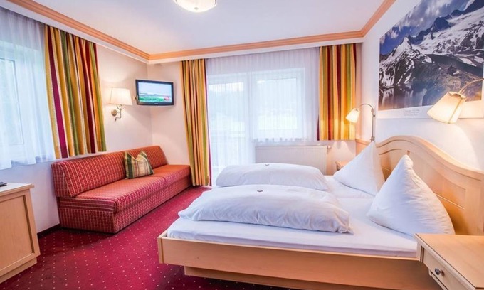 Schonbach House | Room Smaragd - Hotel Grundlhof