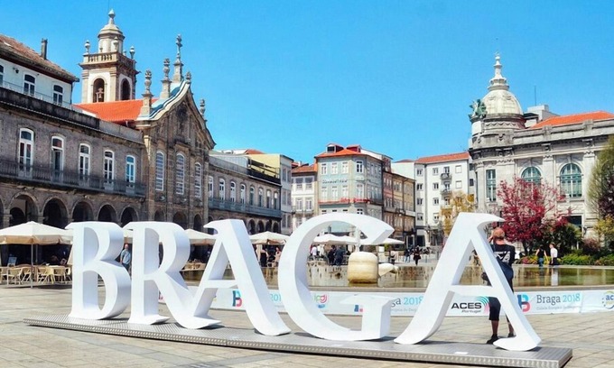 Braga Apartment | Rooms4you 3 in historic center of Braga