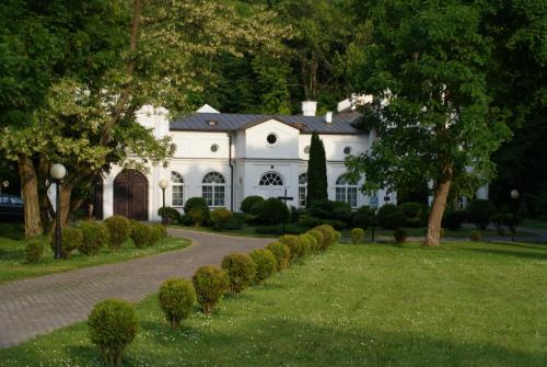 Biala Podlaska Bed & Breakfast | Roskosz Zespół Dworsko Parkowy