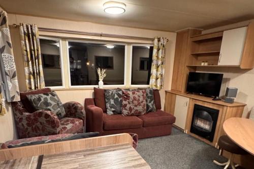 Towyn Ski Chalet | Rubys Place on Lyons Winkups Towyn Sleeps 6