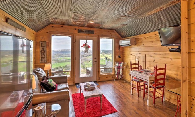 Norfork Apartment | Rustic Norfork Studio with Million Dollar View!