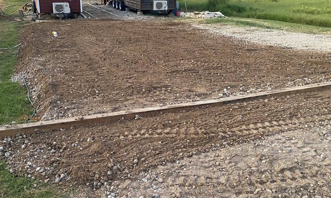 Willis House | RV-Tiny Home lot for Rent <40’