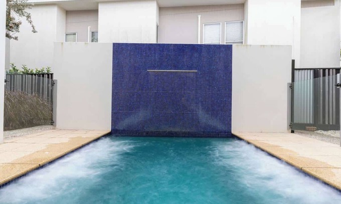 Twin Waters House | Saltbreeze - Laidback Poolside Living by the Canal