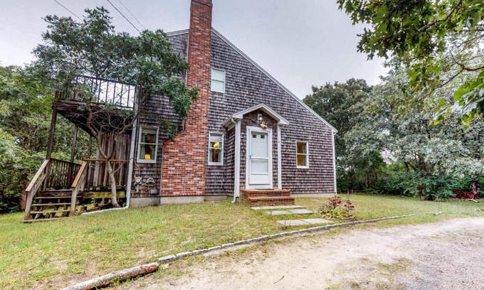 Dennis House | Sandpiper's Saltbox