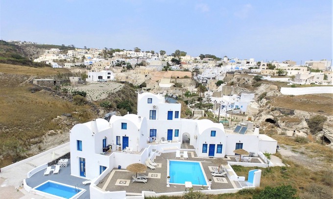 Messaria Apartment | Santorini Traditional Suites