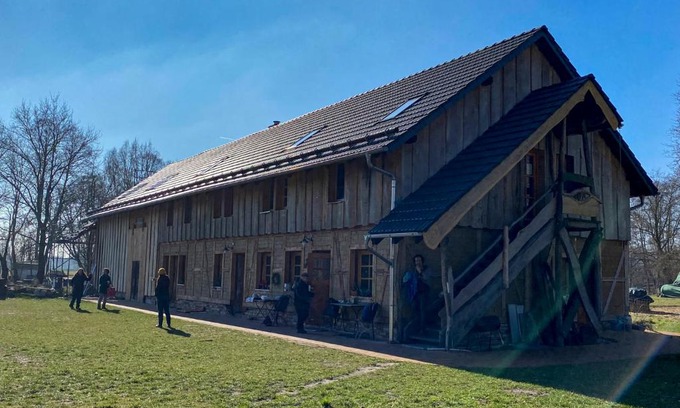 Burg-Dorf Bed & Breakfast | Scheunenherberge Schäfchenzählerei