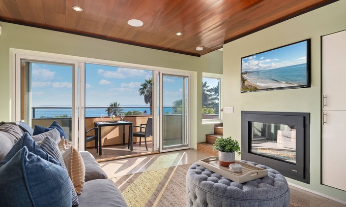 Summerland House | Sea Breeze in Summerland