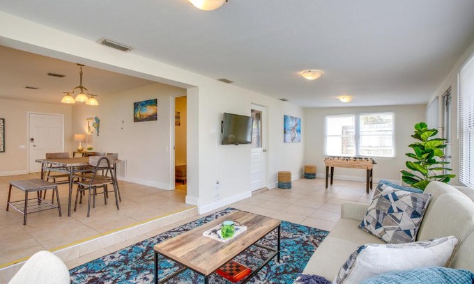 Seminole House | Seminole House with 2 Covered Lanais and Gas Grill!