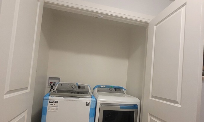 London House | Serene bedroom townhouse Haven