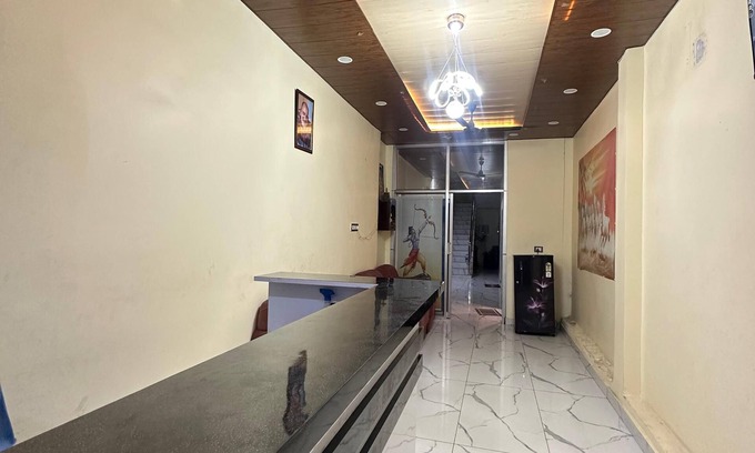 Faizabad Hotel | Shree Radhe palace