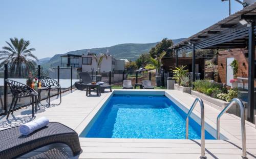 Migdal Apartment | Siena - סוויטה משפחתית מהממת עם בריכה פרטית וג'קוזי ליד הכנרת