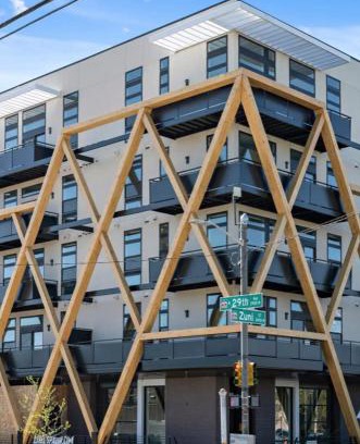 Highland House | Sky’s Edge Suite | Espadin LoHi