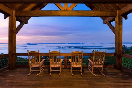 Mineral Bluff House | Skys The Limit - Blue Ridge Cabin - Pet Friendly