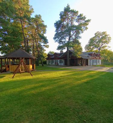 Kurtuvenai House | Sodyba Prie Tvenkinio