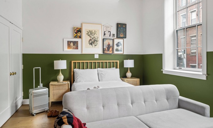 Old City Apartment | Sosuite at The Loxley - Old City