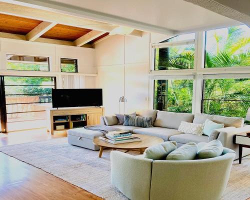 Princeville Apartment | Spacious 2-Story, Views, Pool, Near Hanalei!