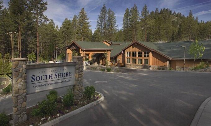 Elk Point Resort | Spacious condo with Resort amenities in South Lake Tahoe