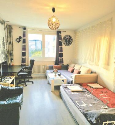 Prenzlauer Berg House | Spacious Cozy Trendy Room in Green Area 12 min to Downtown