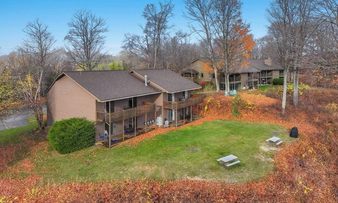 Kewadin House | π Spacious Hideaway in Torch Lake | Sunrise Views + Golf β 741
