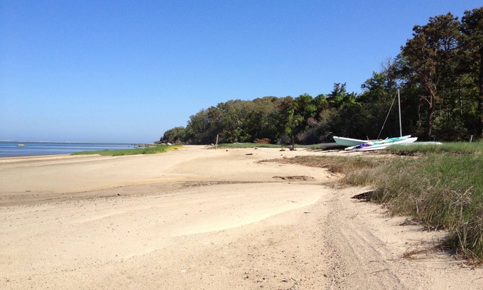 South Orleans Apartment | Spacious Orleans Apartment With Private Beach Access