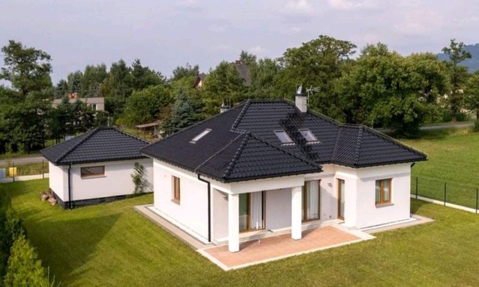 gmina Goleszow Villa | Spacious Villa in Cisownica with Terrace