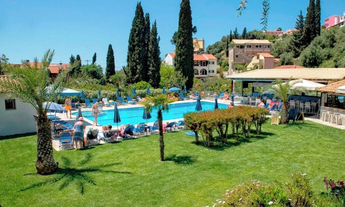 Agios Gordios Apartment | Spiros Apartments on Agios Gordios Beach Corfu Greece