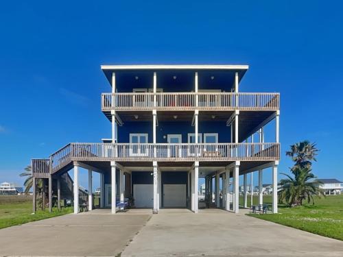 Indian Beach House | Splish Splash Oasis