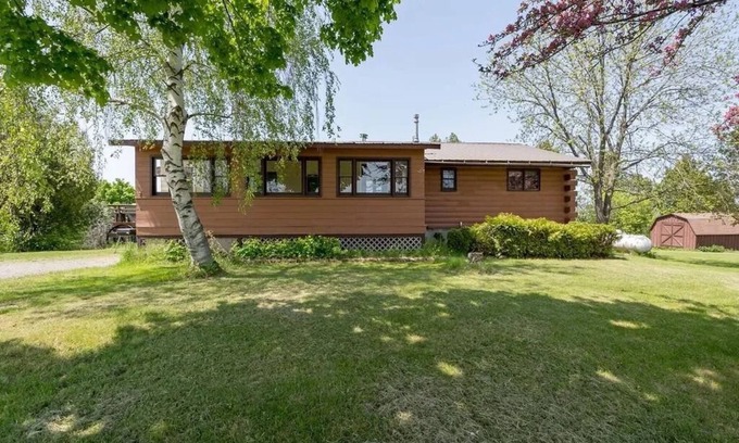 Brier Hill Cottage | St. Lawrence River Modern Log Home