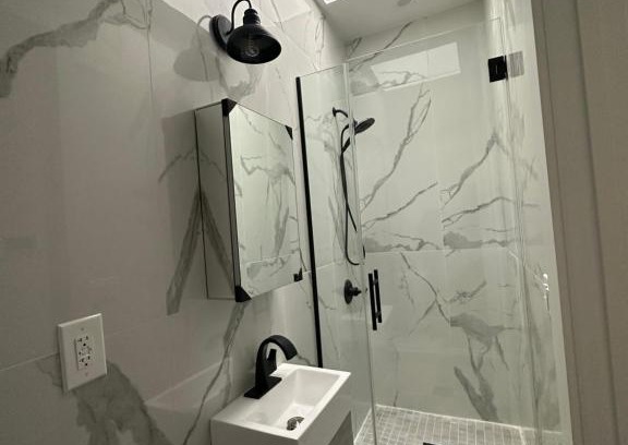 Queens Apartment | Stay near LGA