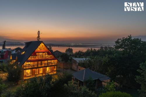 Nishat-Shalimar Villa | StayVista at Emaarat Chalet with BBQ & Bonfire