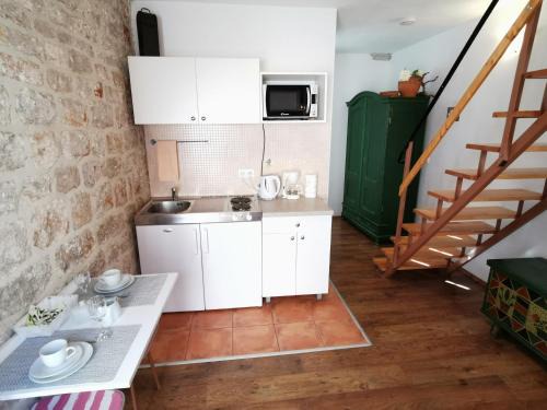 Island Hvar Apartment | Studio Apartment Dalia