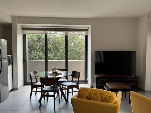Leon Apartment | Studio Near Poliforum and Downtown
