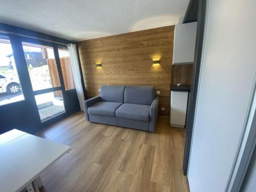 Jeux Apartment | Studio pour 4 à L'Alpe d'Huez - Proche pistes et commerces, terrasse sud, TV, casier à skis - FR-1-405-218