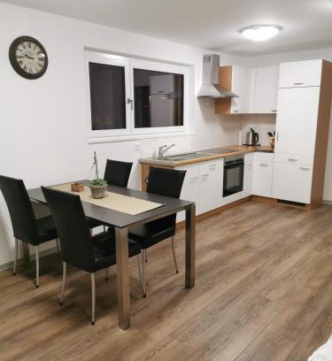 St. Niklaus Apartment | Studio Rämschfädra