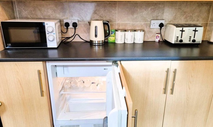 Everton House | Stunning 2-bed House for 6 Guest Next to Anfield