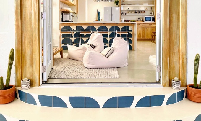 Twentynine Palms House | Stunning Kitchen + Mountain Views + Clean Water + EV