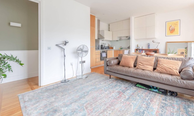 Southwark Apartment | Stylish & Bright 1BD Flat - Peckham