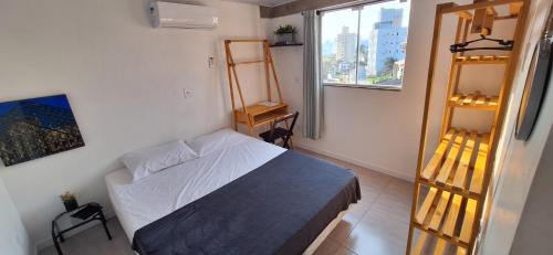 Velha House | Suíte com AR BWC Privativo 400m da Vila Germânica Oktoberfest