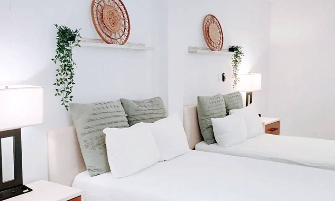 Santurce Hotel | Suite #5 at Trinitaria House Hotel