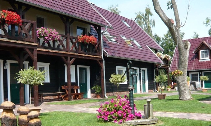 Burg-Kauper Apartment | Suite 60 sqm 2 bedrooms/living room/fireplace/shower/toilet, breakfast - To the snake king